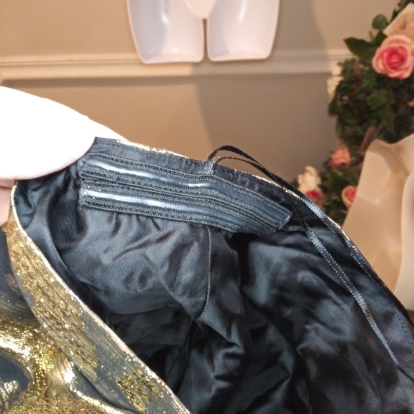 Zara Black & Gold Lame´ Puffed Sleeve Special Occasion Cropped Top - Picture 14 of 15